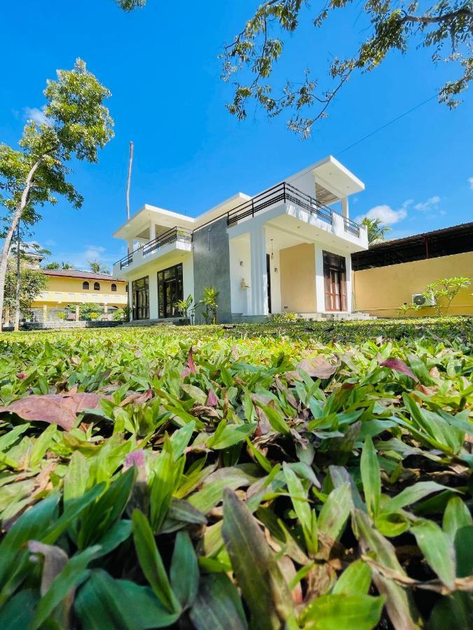 Yehen'S Villa Унаватуна Екстер'єр фото